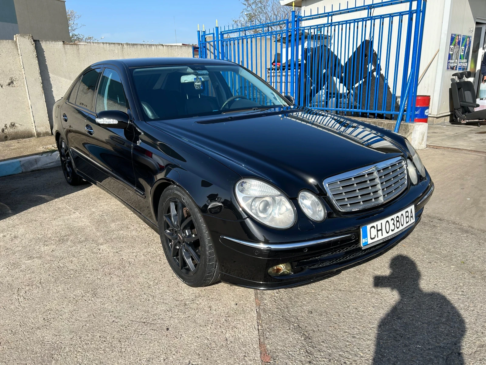 Mercedes-Benz E 320, снимка 3 - Автомобили и джипове - 56116549