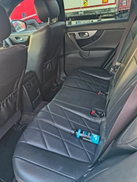 Infiniti QX70, снимка 9