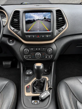 Jeep Cherokee 2.2M-JET| NIGHT EAGLE| 4WD| TOP| СОБСТВЕН ЛИЗИНГ, снимка 8