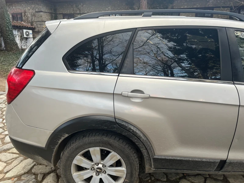 Chevrolet Captiva, снимка 3 - Автомобили и джипове - 48626261