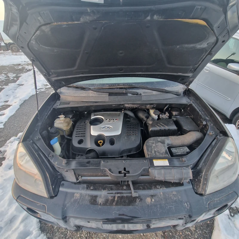 Hyundai Tucson 2.0, снимка 14 - Автомобили и джипове - 48708264