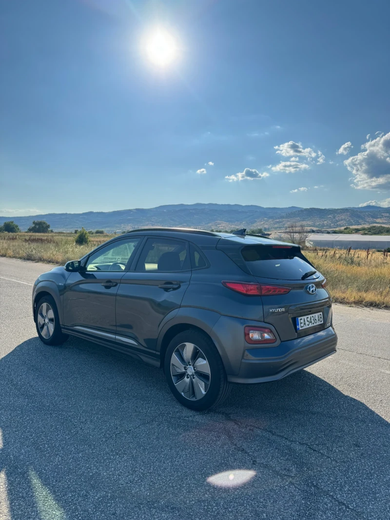 Hyundai Kona Hyundai Kona  64KWh/Premium/термопомпа, снимка 4 - Автомобили и джипове - 52661574