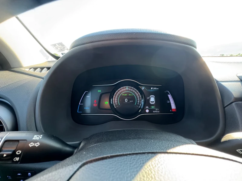 Hyundai Kona Hyundai Kona  64KWh/Premium/термопомпа, снимка 10 - Автомобили и джипове - 52661574