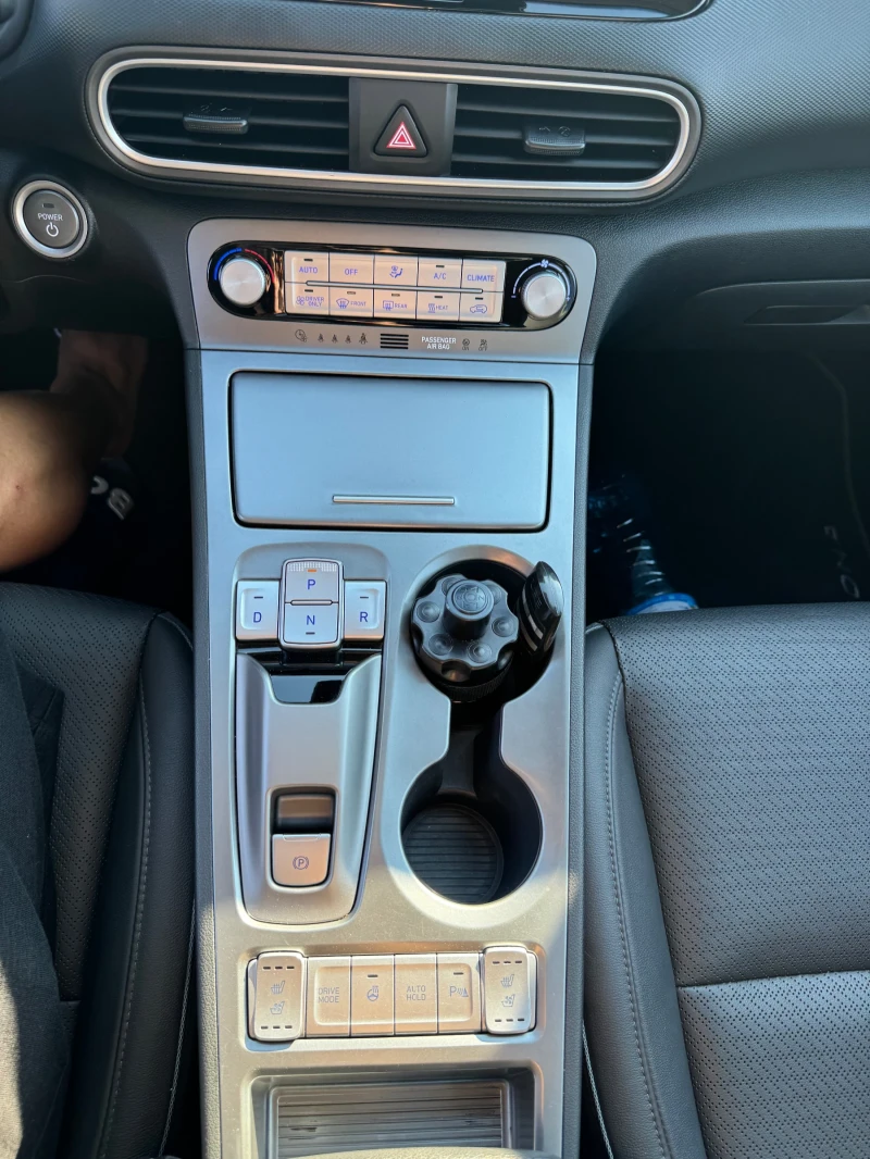 Hyundai Kona Hyundai Kona  64KWh/Premium/термопомпа, снимка 12 - Автомобили и джипове - 52661574