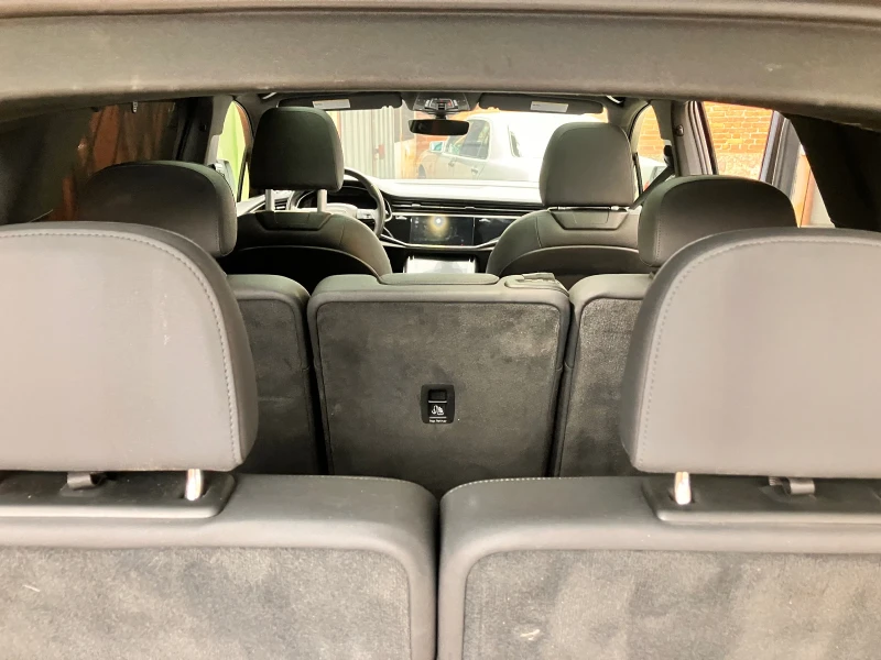 Audi Q7 Premium Plus 55TFSI Distronic/Line/360, снимка 17 - Автомобили и джипове - 52100431