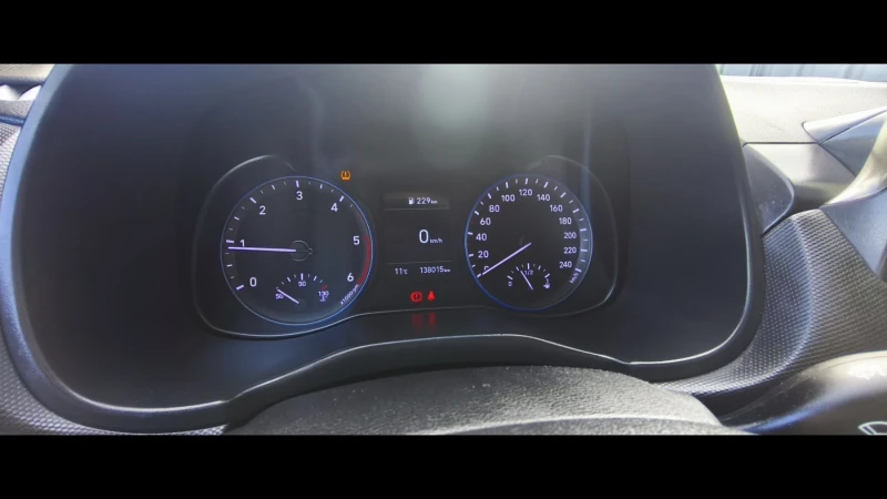 Hyundai Kona 1.6crdi-116к.с Xpossible 2WD, снимка 12 - Автомобили и джипове - 52273806