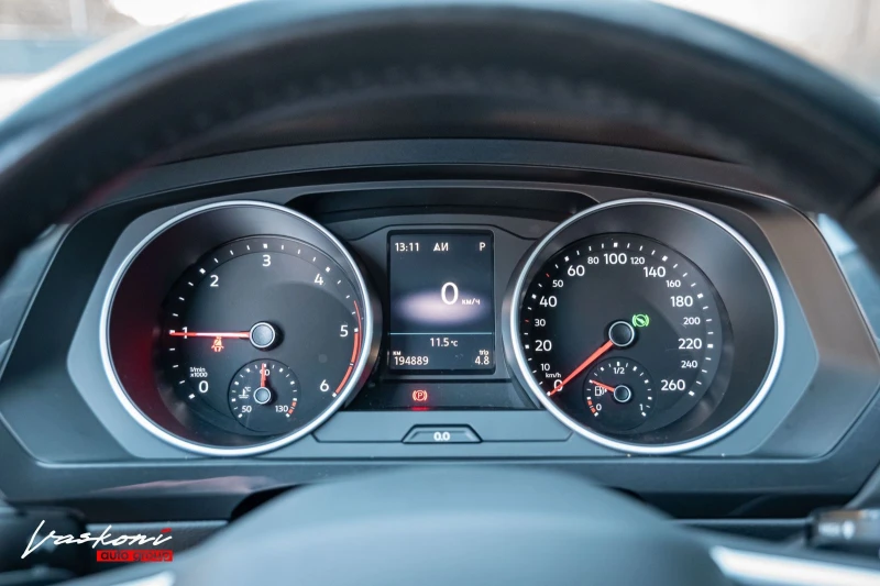 VW Tiguan 2.0 TDI, снимка 7 - Автомобили и джипове - 52848690