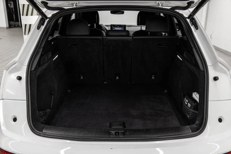 Audi Q5 Komfort* 45TFSI* АвтоКредит* (ЦЕНА ДО БГ), снимка 4 - Автомобили и джипове - 53375293