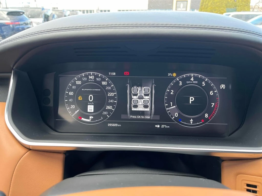 Land Rover Range Rover Sport  Autobiography Dynamic * CARFAX  БЕЗ ПЪРВОНАЧАЛНА - изображение 8