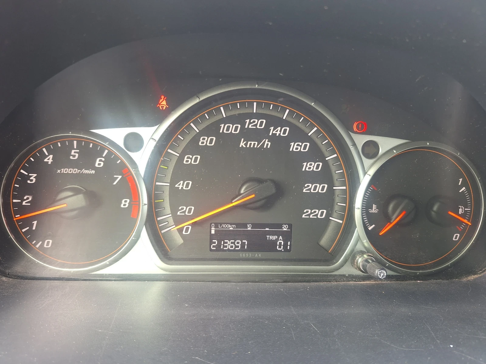 Honda Cr-v 2.0 i  4x4, снимка 11 - Автомобили и джипове - 53212453