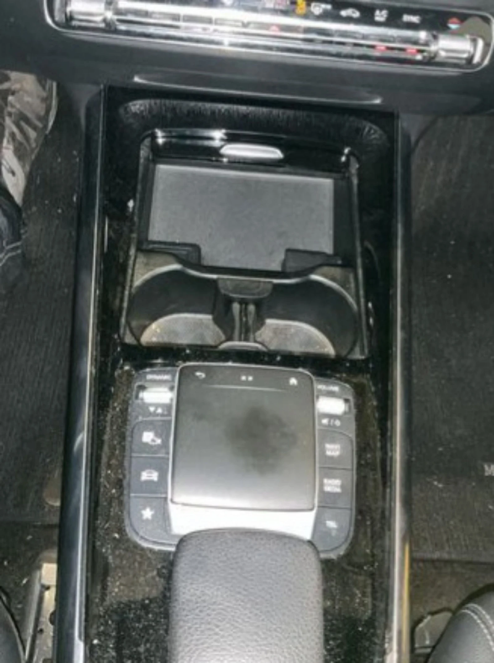 Mercedes-Benz GLA 220 220 d.Kamera.Led.Navi, снимка 15 - Автомобили и джипове - 53719792