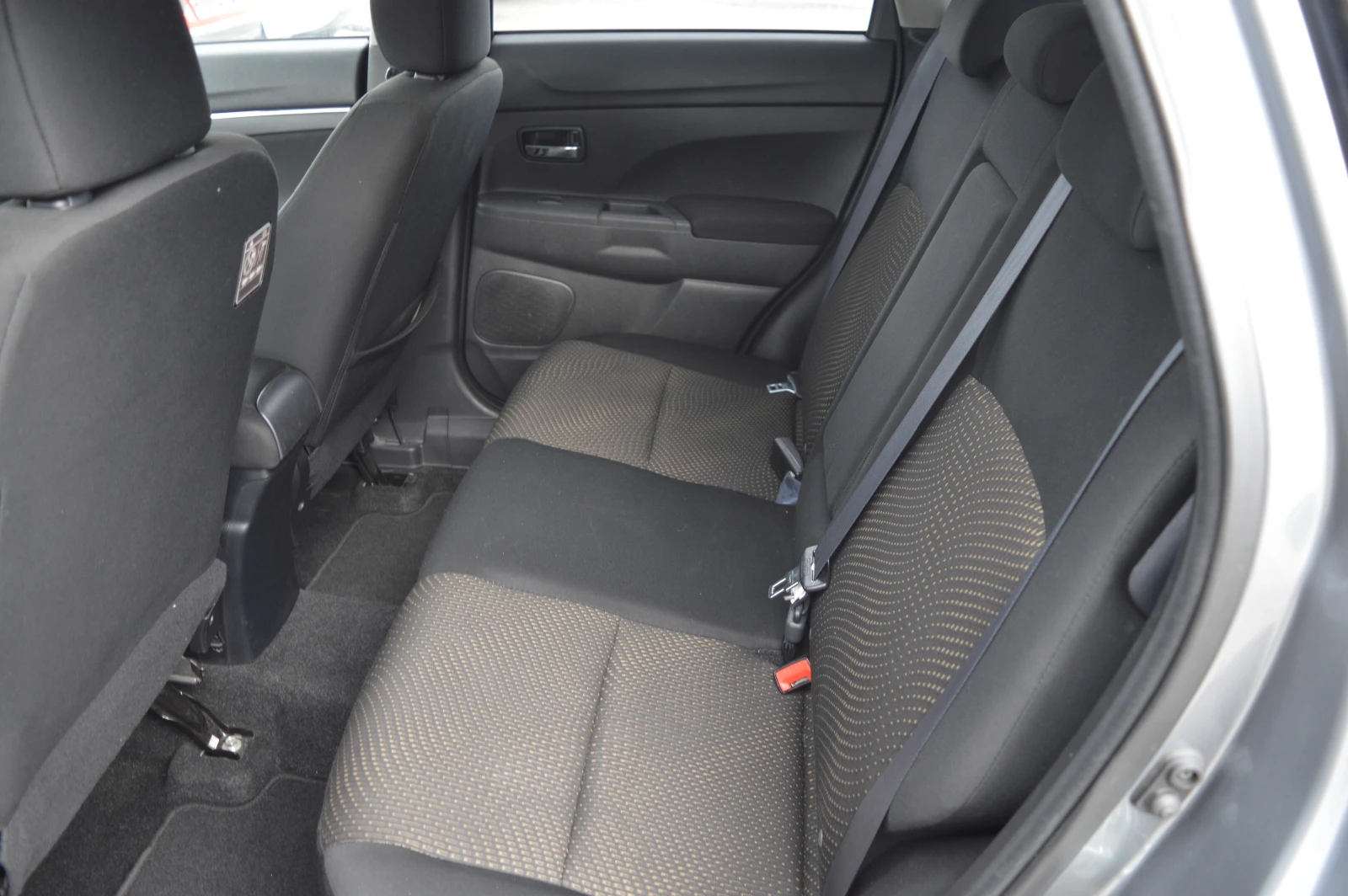 Mitsubishi ASX 2.2TDI-4X4-AVTOMAT, снимка 11 - Автомобили и джипове - 53903931