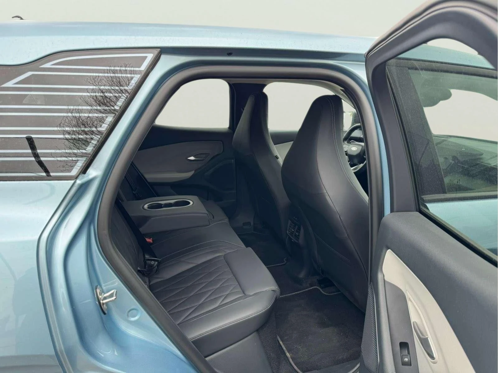 Ford Explorer 79kWh, снимка 16 - Автомобили и джипове - 53953866