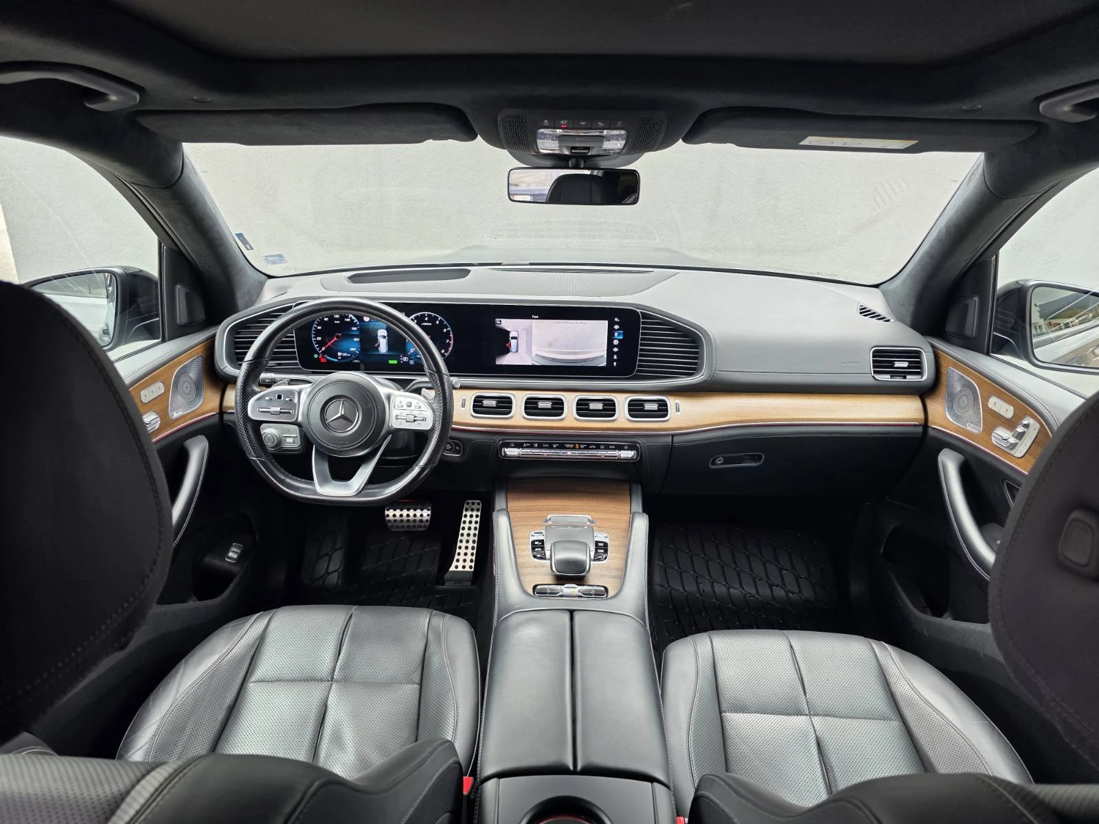 Mercedes-Benz GLS580, снимка 11 - Автомобили и джипове - 54219347