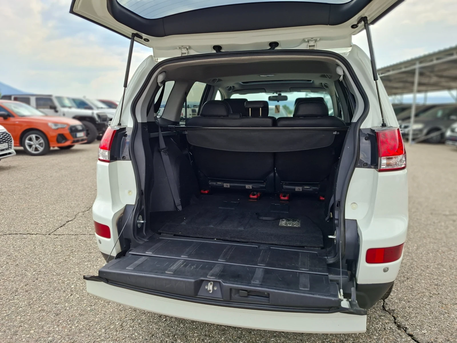 Citroen C-Crosser 2, 2 hdi 7 места, снимка 16 - Автомобили и джипове - 55013982