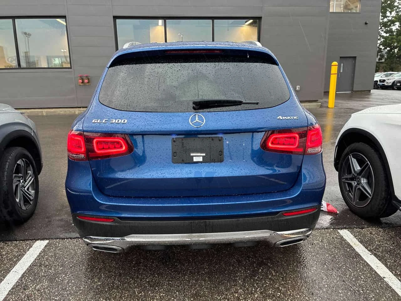 Mercedes-Benz GLC 300 * 4MATIC * CARFAX * ОПЦИЯ ЗА ФИНАНСИРАНЕ , снимка 4 - Автомобили и джипове - 55504614