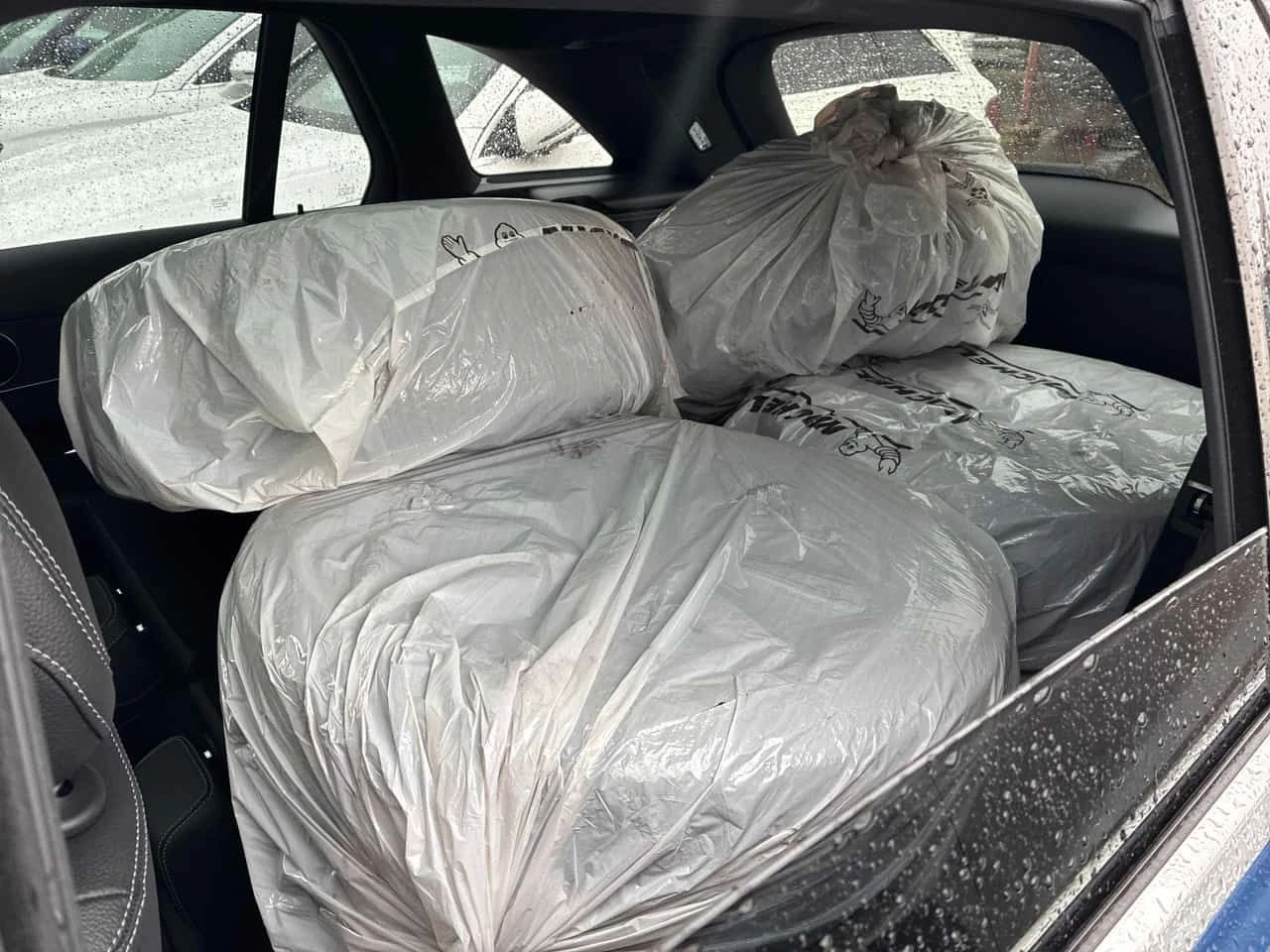 Mercedes-Benz GLC 300 * 4MATIC * CARFAX * ОПЦИЯ ЗА ФИНАНСИРАНЕ , снимка 14 - Автомобили и джипове - 55504614