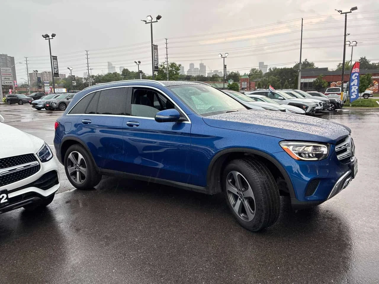 Mercedes-Benz GLC 300 * 4MATIC * CARFAX * ОПЦИЯ ЗА ФИНАНСИРАНЕ , снимка 3 - Автомобили и джипове - 55504614