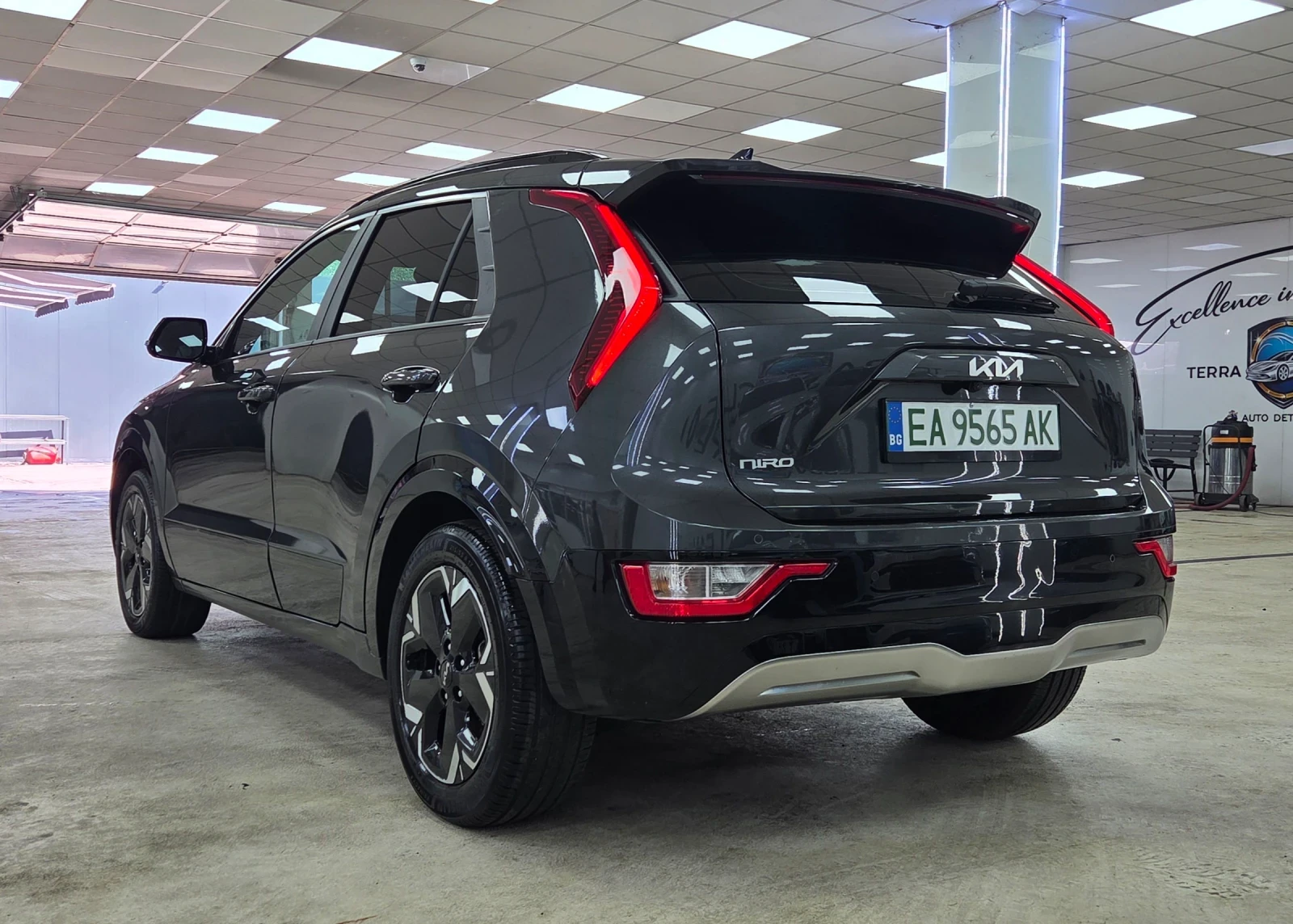Kia Niro SOH100%/Гаранционна, снимка 5 - Автомобили и джипове - 55953540