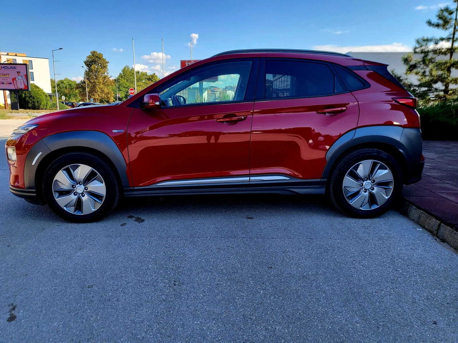 Hyundai Kona 64 KW, снимка 3 - Автомобили и джипове - 56075598