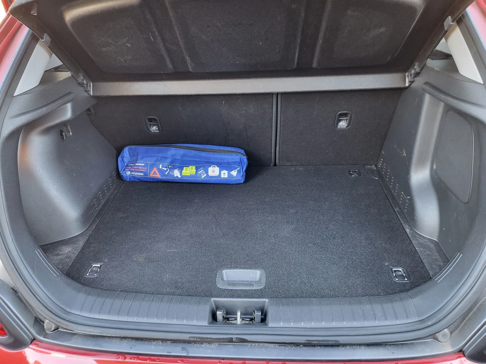Hyundai Kona 64 KW, снимка 16 - Автомобили и джипове - 56075598