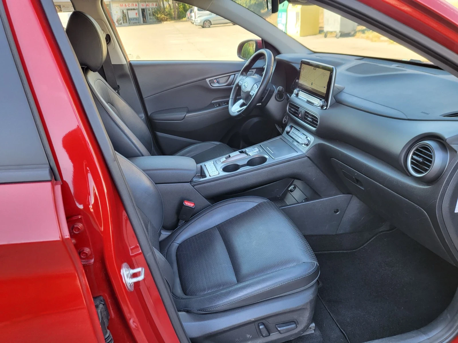 Hyundai Kona 64 KW, снимка 11 - Автомобили и джипове - 56075598