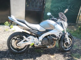 Suzuki Gsr, снимка 1