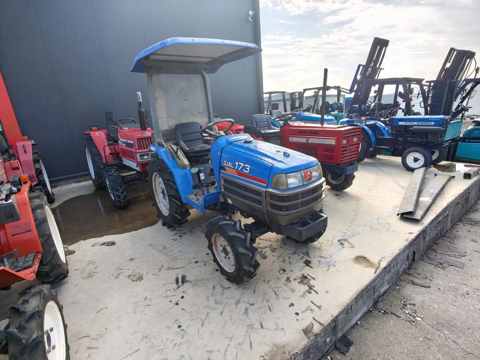 Трактор Kubota 18 к.с. 4X4 нов внос