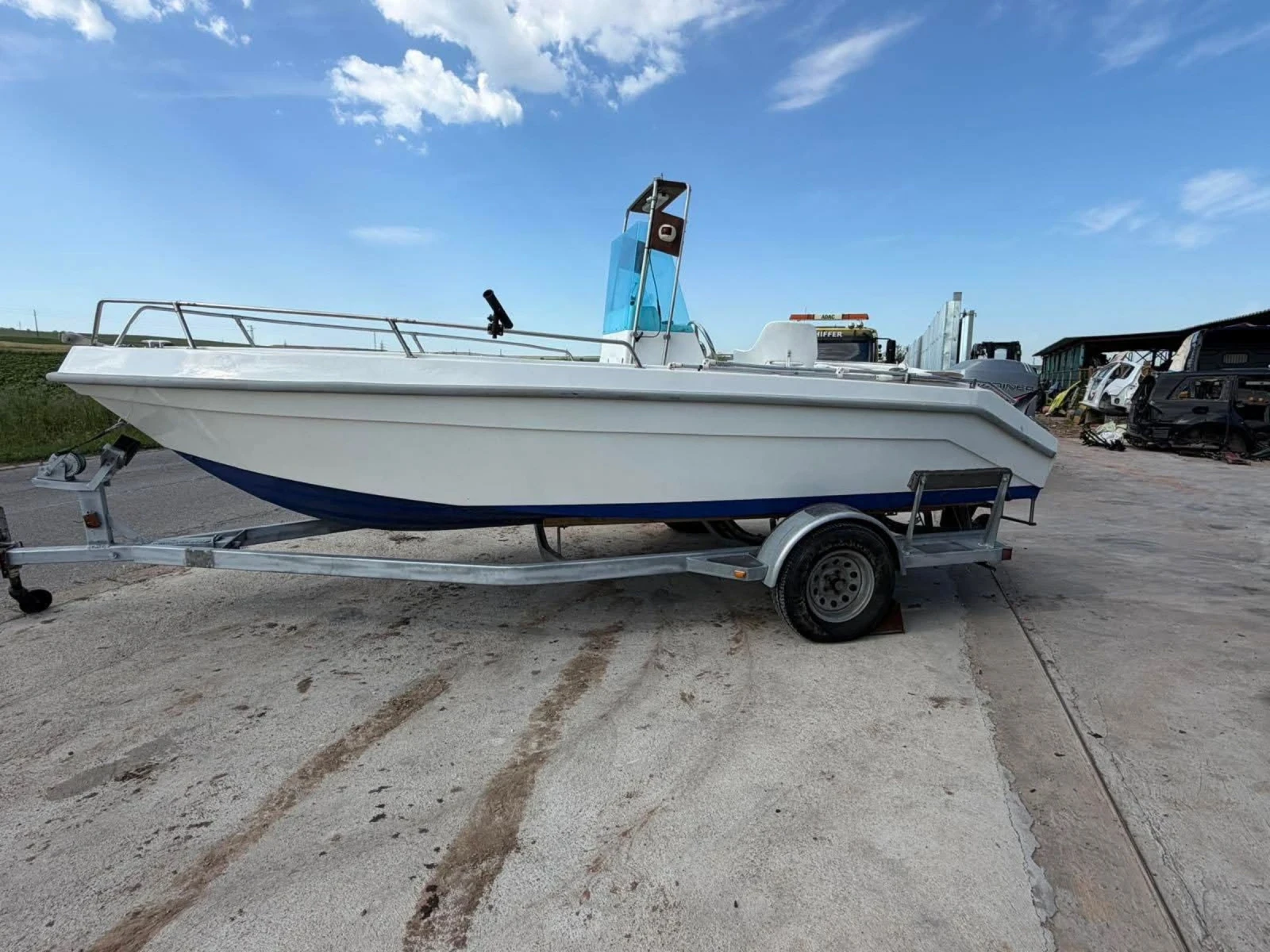 Моторна яхта Mariner, снимка 4 - Воден транспорт - 55143524