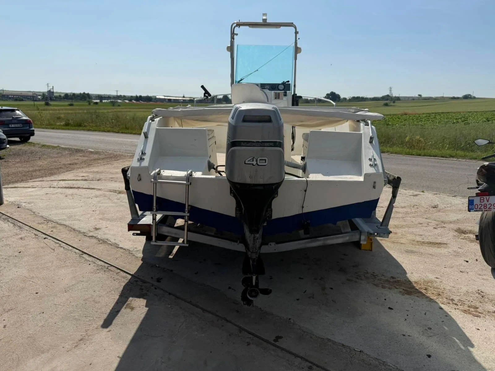 Моторна яхта Mariner, снимка 7 - Воден транспорт - 55143524