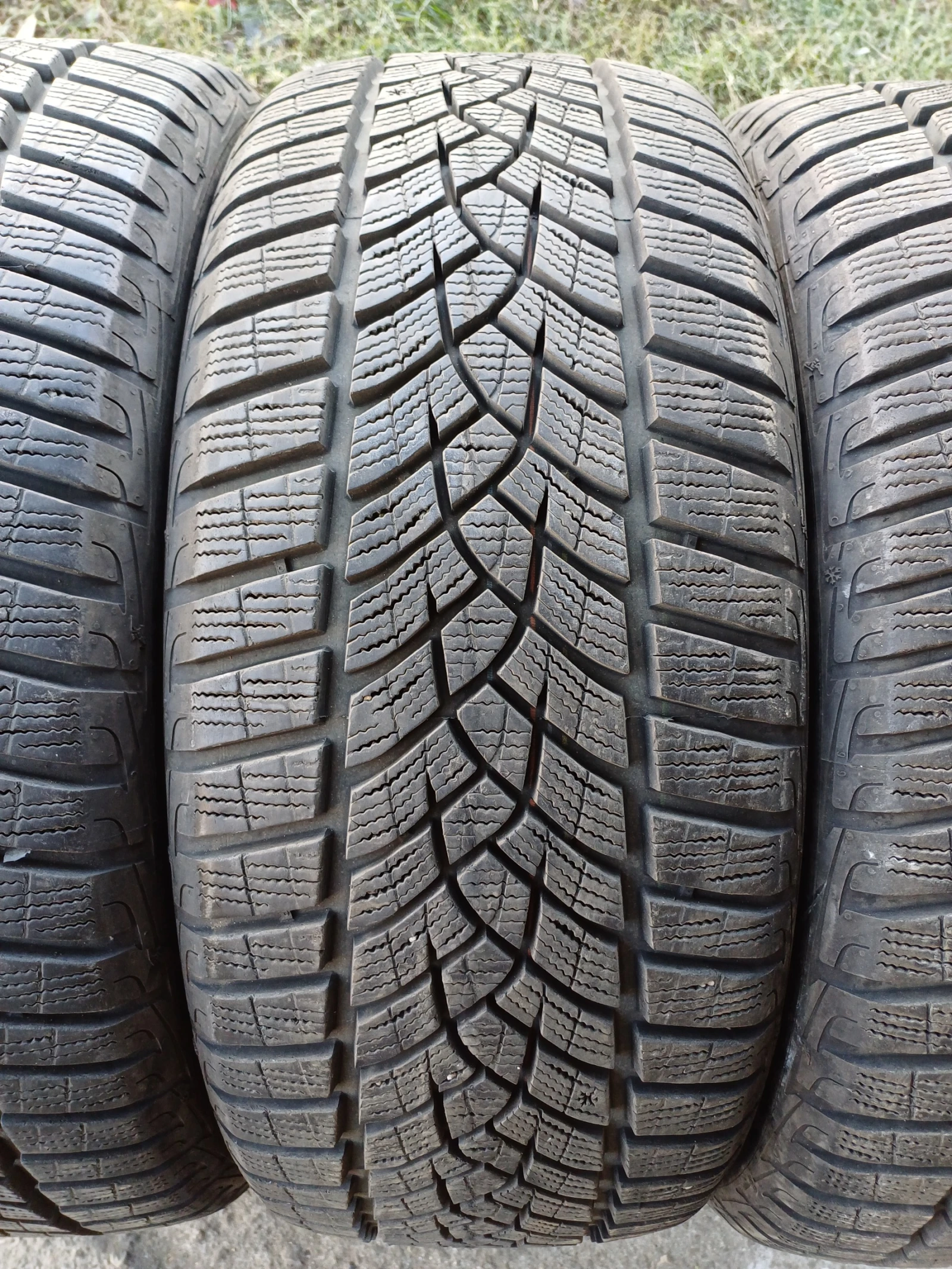 ���� 225/45R18 | Mobile.bg � ����������� 3