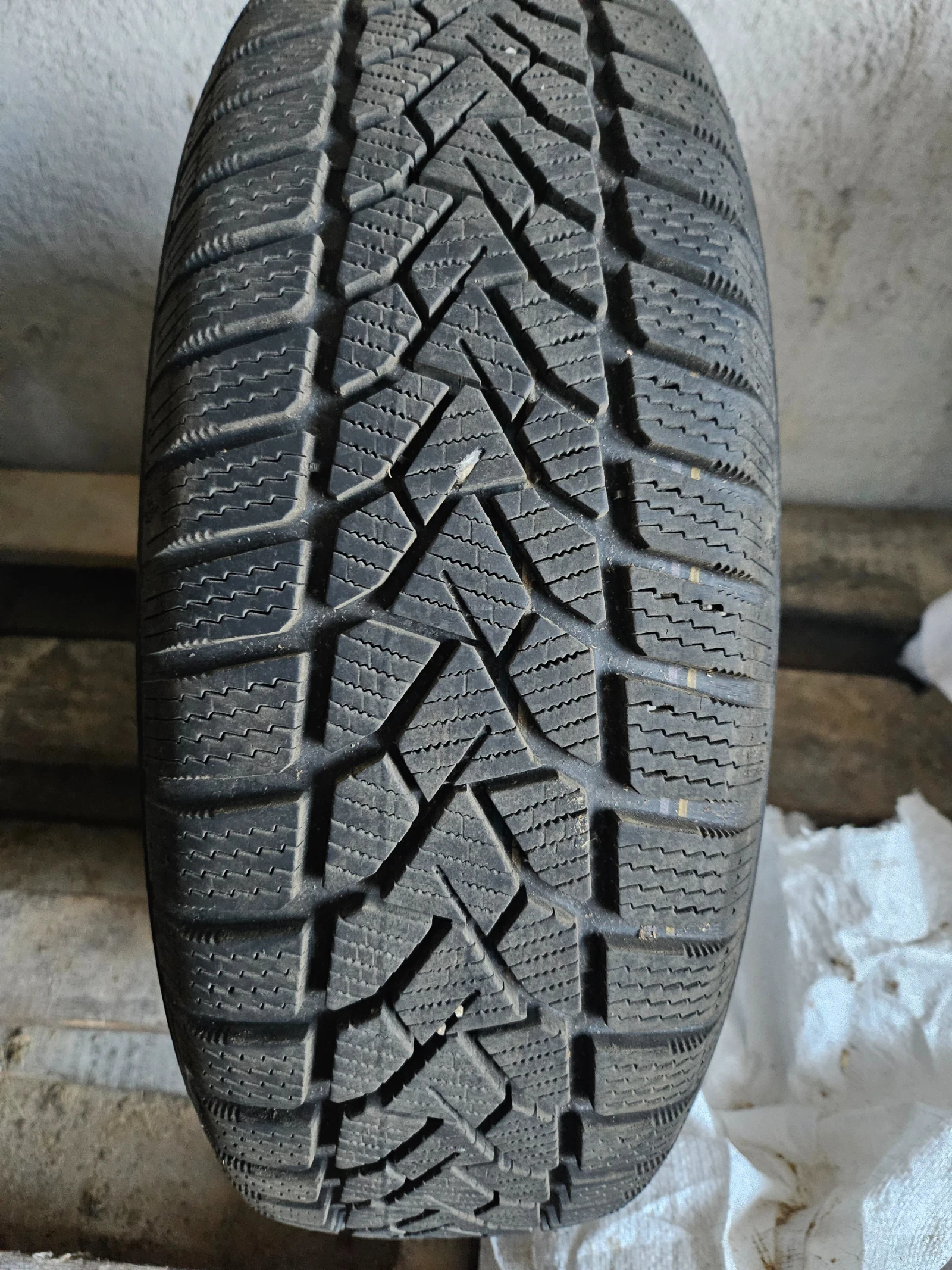 ���� � ������ 185/65R14 | Mobile.bg � ����������� 1
