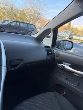 Toyota Auris, снимка 11