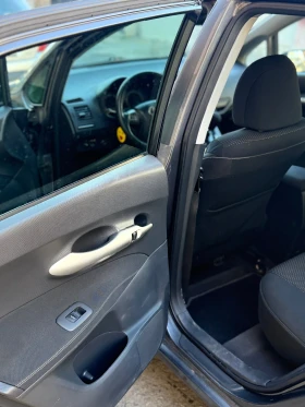 Toyota Auris, снимка 4