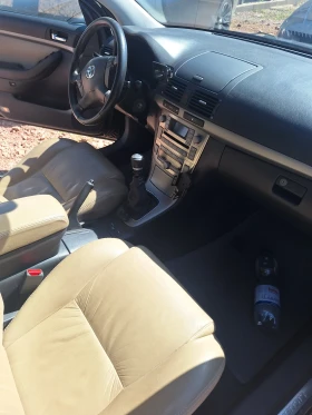 Toyota Avensis D4D, снимка 17
