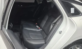 Kia K5, снимка 15