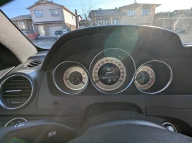 Mercedes-Benz C 350 4MATIC * ПАНОРАМА * ПОДГРЕВИ * CARFAX *  | Auto.bg — изображение 8