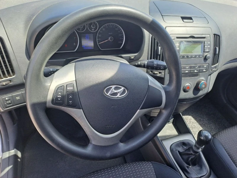 Hyundai I30 1, 4i, klima, снимка 11 - Автомобили и джипове - 41665399