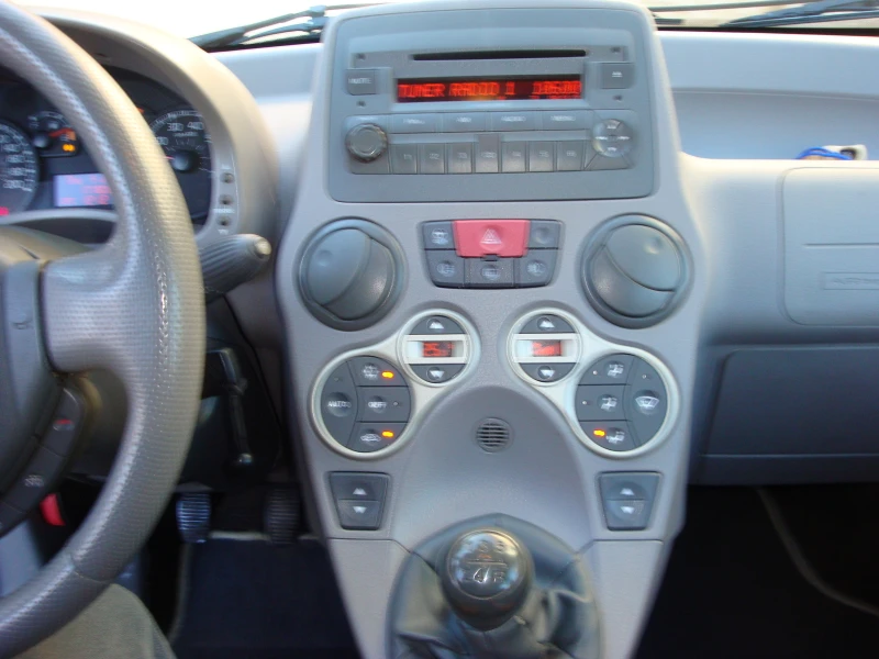 Fiat Panda 1.2 4х4климатроник, снимка 7 - Автомобили и джипове - 48637034