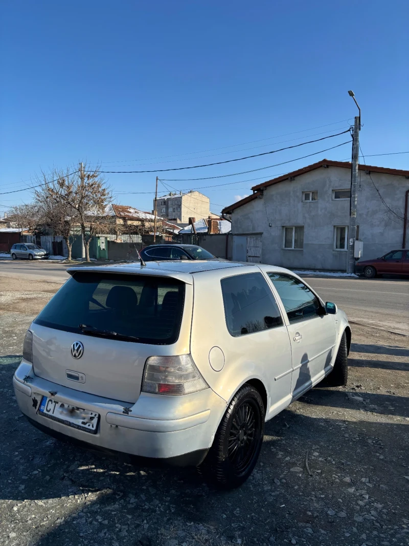 VW Golf, снимка 3 - Автомобили и джипове - 49273664