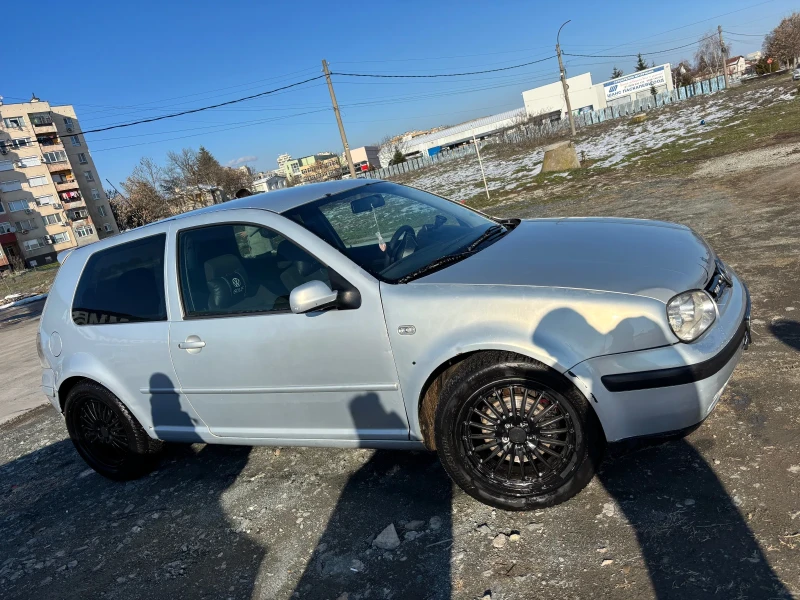 VW Golf, снимка 2 - Автомобили и джипове - 49273664