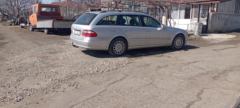 Mercedes-Benz E 280 Комби, снимка 2 - Автомобили и джипове - 49372979