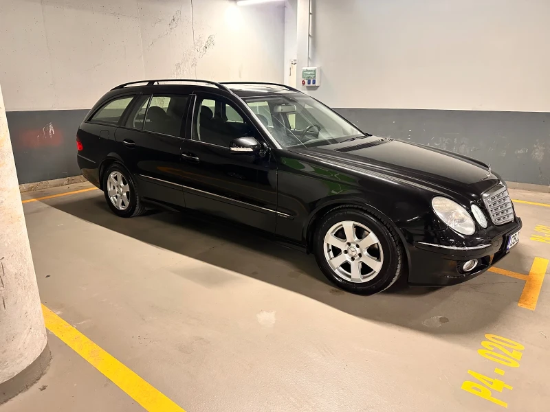 Mercedes-Benz E 220, снимка 5 - Автомобили и джипове - 49574732