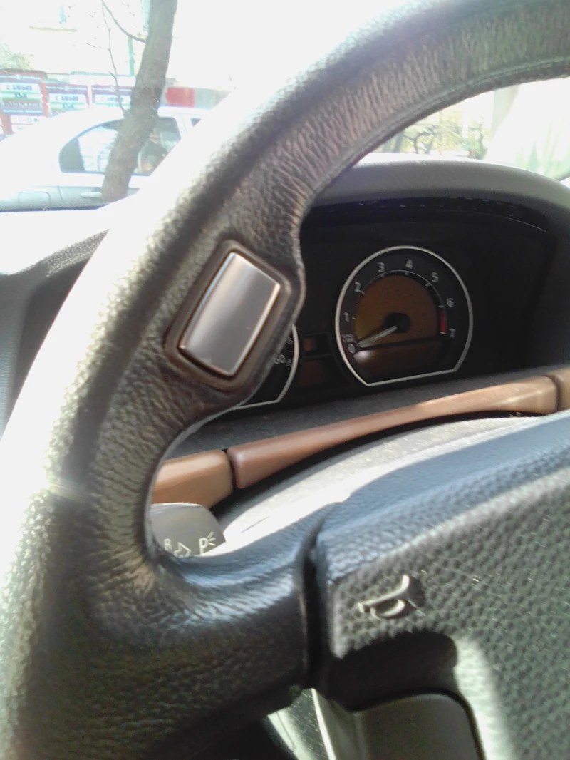 BMW 735, снимка 14 - Автомобили и джипове - 51898930