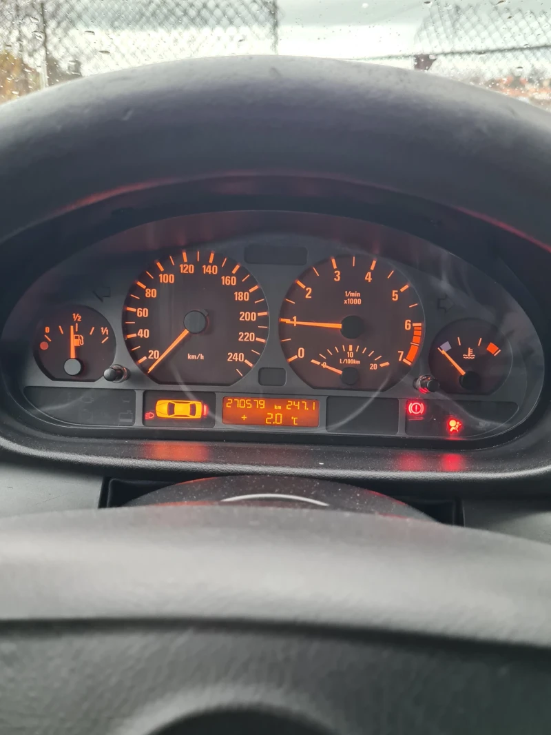 BMW 320, снимка 7 - Автомобили и джипове - 52593179