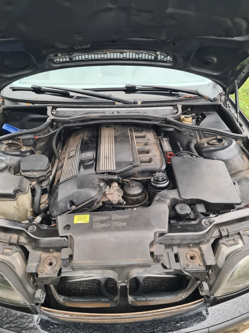 BMW 320, снимка 9 - Автомобили и джипове - 52593179