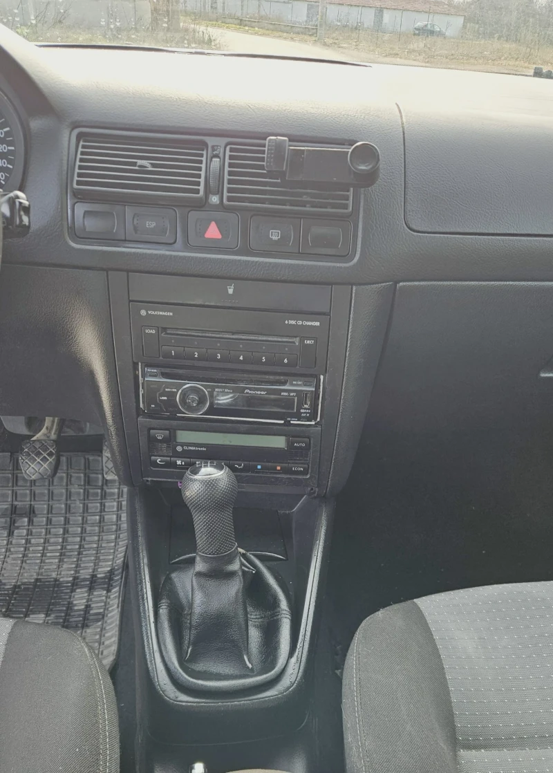 VW Golf 1.9 Germany, снимка 10 - Автомобили и джипове - 52704355