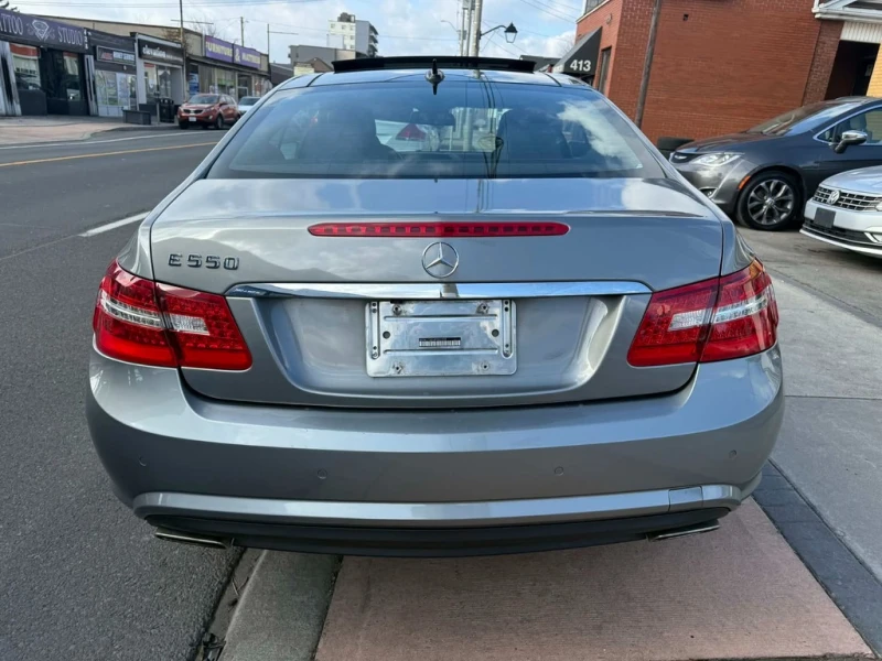 Mercedes-Benz E 500 ОБДУХВАНЕ * * CARFAX * * АВТО КРЕДИТ * * , снимка 6 - Автомобили и джипове - 53058754