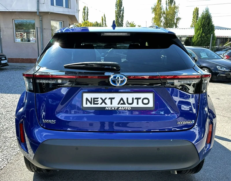 Toyota Yaris Cross 1.5HYBRID 92HP 15000KM LANE ASSIST DISTRONIC, снимка 6 - Автомобили и джипове - 53175879