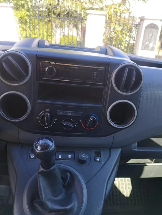Peugeot Partner, снимка 14 - Автомобили и джипове - 56297672